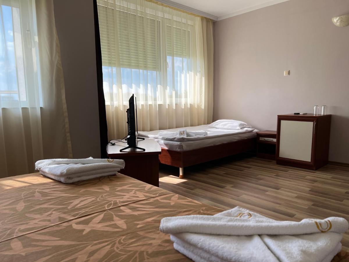Hotel Incognito Pomorie Поморие Экстерьер фото